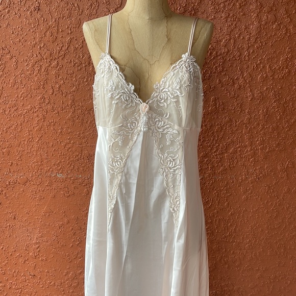 Alexandra Nicole - Picture 2 of 6